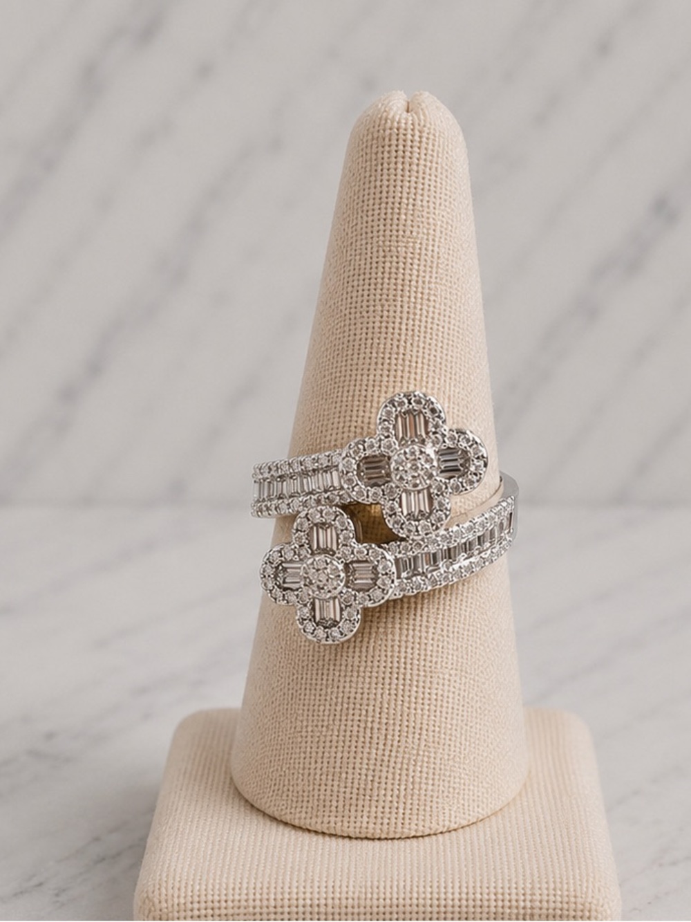 18K White Gold Filled Ring | Clover Wrap Design | AAA CZ | Size 6 | NWOT